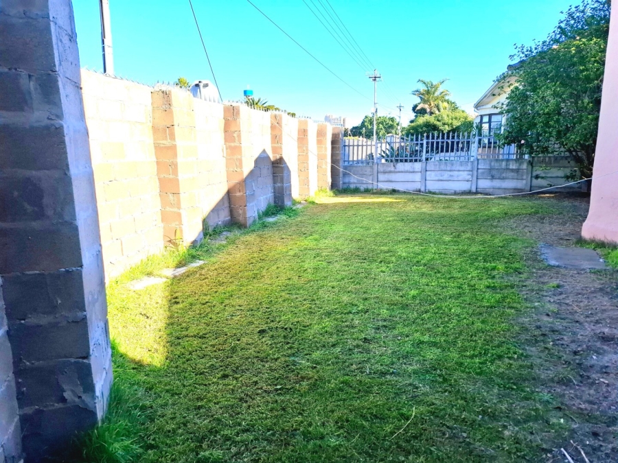 4 Bedroom Property for Sale in Oakdale Western Cape